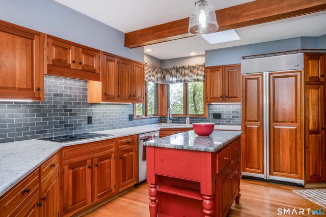 20 Wettleson Avenue, West Hartford, CT 06107