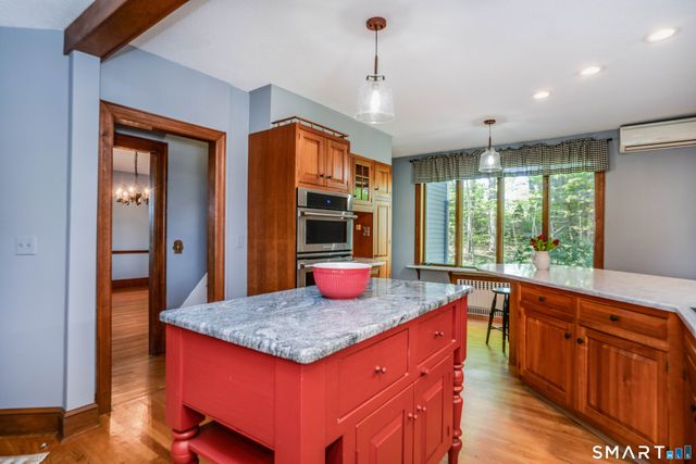 20 Wettleson Avenue, West Hartford, CT 06107