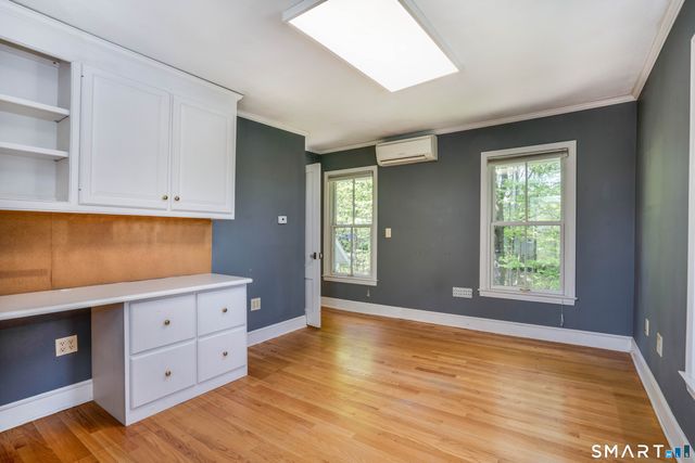 20 Wettleson Avenue, West Hartford, CT 06107