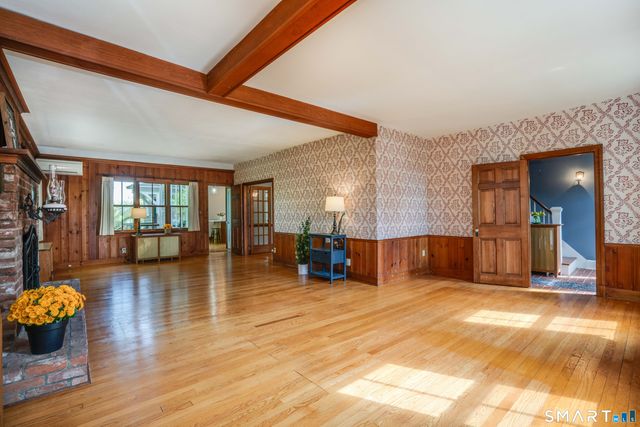 20 Wettleson Avenue, West Hartford, CT 06107