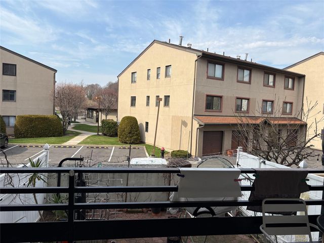 11463 Dalian Court, College Point, NY 11356