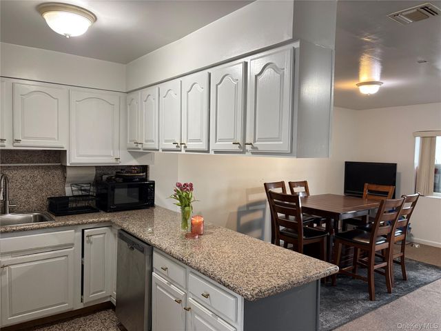 11463 Dalian Court, College Point, NY 11356