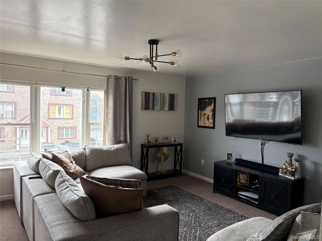 11463 Dalian Court, College Point, NY 11356