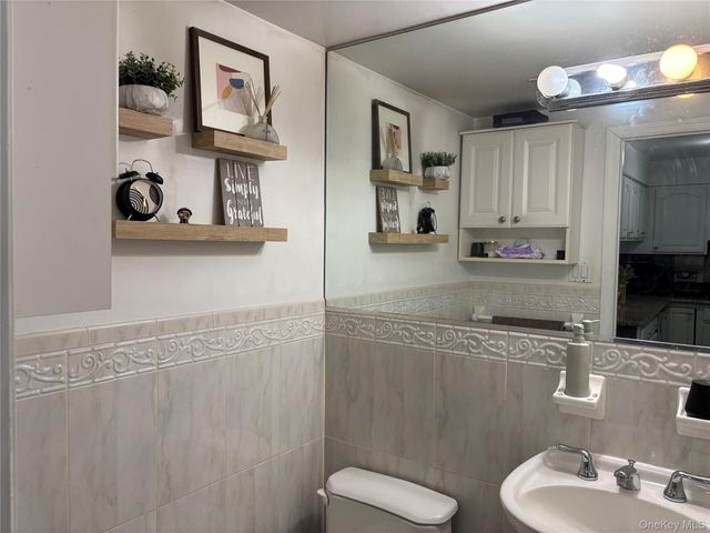 11463 Dalian Court, College Point, NY 11356
