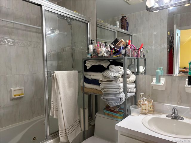 11463 Dalian Court, College Point, NY 11356