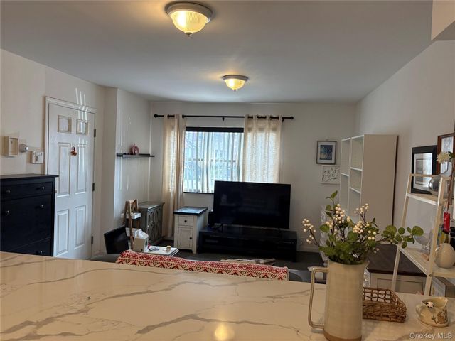 11463 Dalian Court, College Point, NY 11356