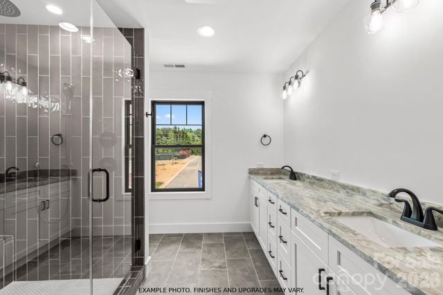 93 Martha Avenue 10, Hendersonville, NC 28792