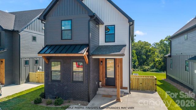 93 Martha Avenue 10, Hendersonville, NC 28792