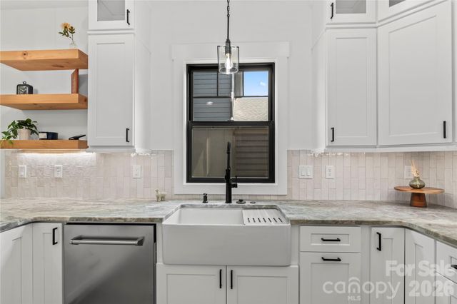 93 Martha Avenue 10, Hendersonville, NC 28792