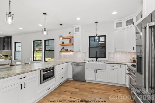 93 Martha Avenue 10, Hendersonville, NC 28792