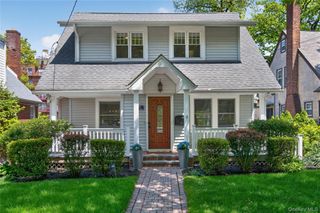 45-87 Browvale Lane, Little Neck, NY 11362