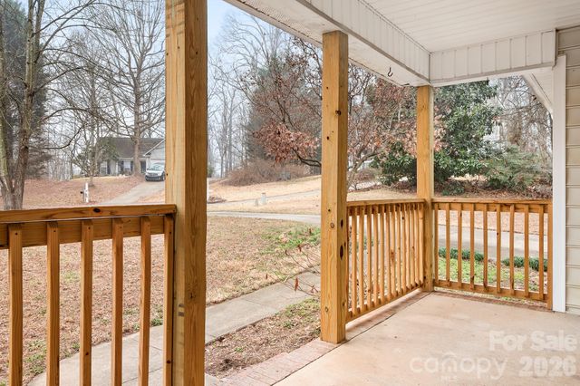 177 Highland Woods Court, Denver, NC 28037