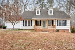 177 Highland Woods Court, Denver, NC 28037