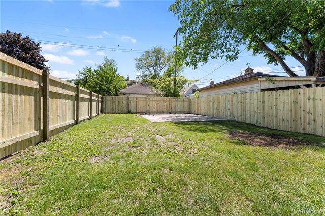 23 W Broadway Street, Ecorse, MI 48229