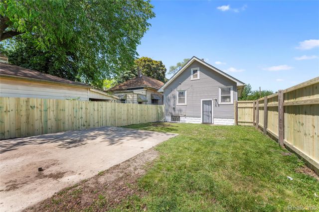 23 W Broadway Street, Ecorse, MI 48229