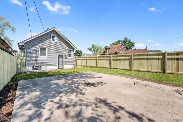 23 W Broadway Street, Ecorse, MI 48229