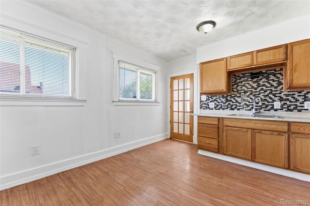 23 W Broadway Street, Ecorse, MI 48229