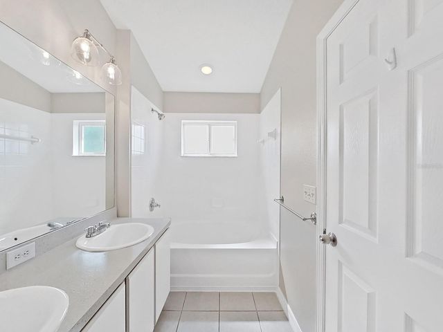 6405 BARKSDALE WAY, Riverview, FL 33578