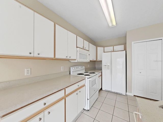 6405 BARKSDALE WAY, Riverview, FL 33578