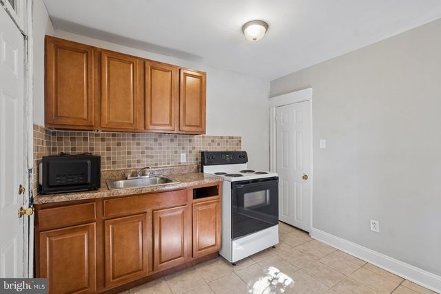6006 ANGORA TER, Philadelphia, PA 19143