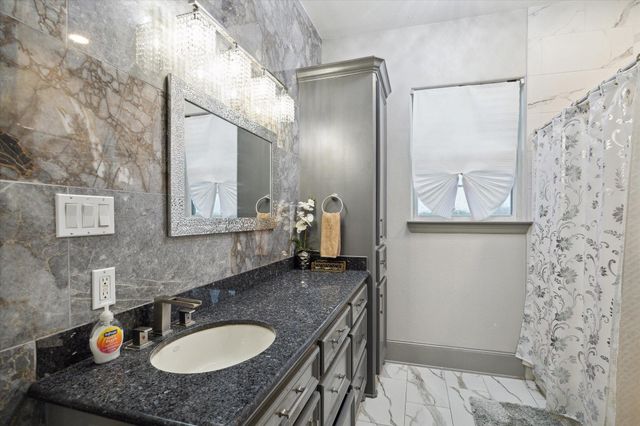 5811 Muskogee Lane, Richmond, TX 77469