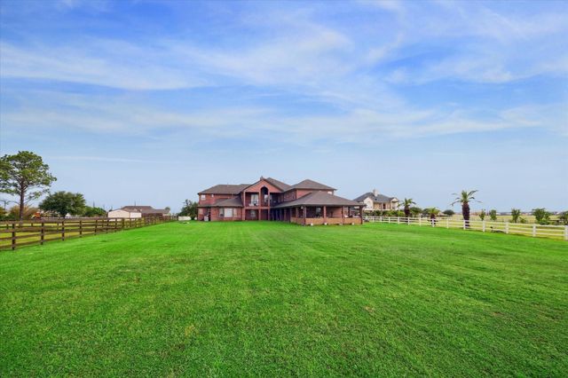 5811 Muskogee Lane, Richmond, TX 77469