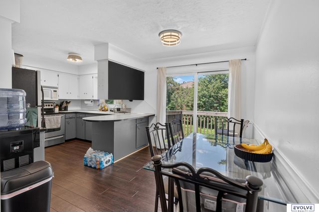 7141 Wood Lane Drive, La Vista, NE 68128