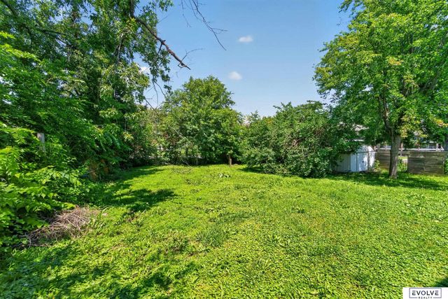 7141 Wood Lane Drive, La Vista, NE 68128
