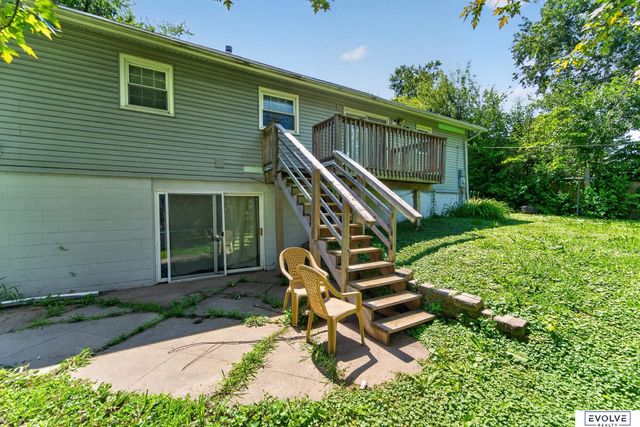 7141 Wood Lane Drive, La Vista, NE 68128