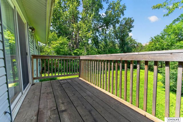 7141 Wood Lane Drive, La Vista, NE 68128