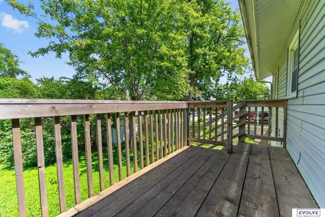 7141 Wood Lane Drive, La Vista, NE 68128