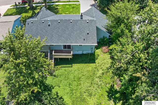 7141 Wood Lane Drive, La Vista, NE 68128