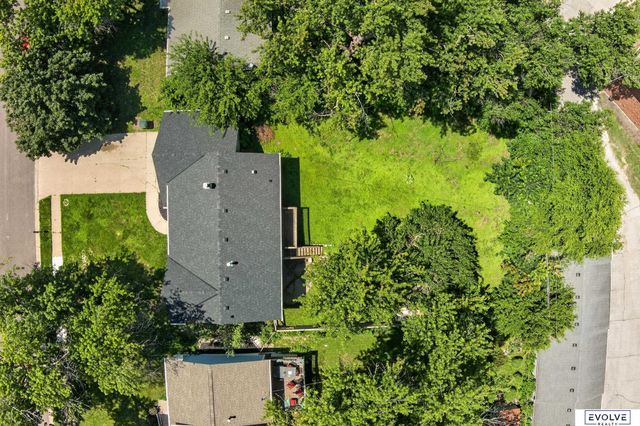 7141 Wood Lane Drive, La Vista, NE 68128