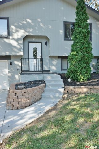 736 W Joel Street, Lincoln, NE 68521