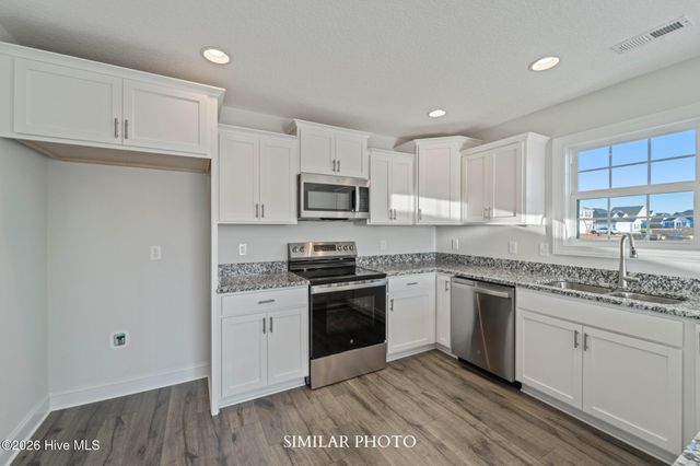 497 Appalachian Trail N, Jacksonville, NC 28546