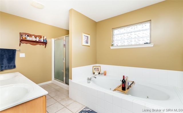 7033 Plum Creek Dr Plum Creek Dr, Sellersburg, IN 47172