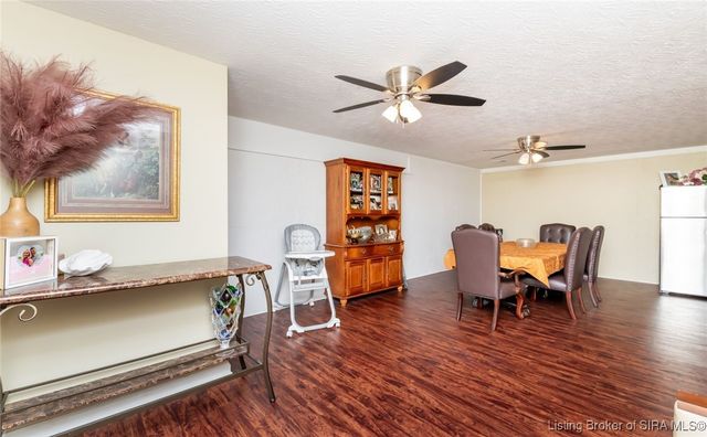 7033 Plum Creek Dr Plum Creek Dr, Sellersburg, IN 47172