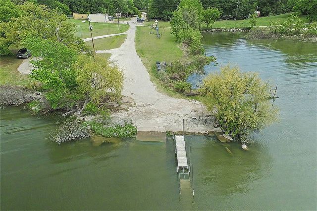 552 Oak Leaf Trail, East Tawakoni, TX 75472