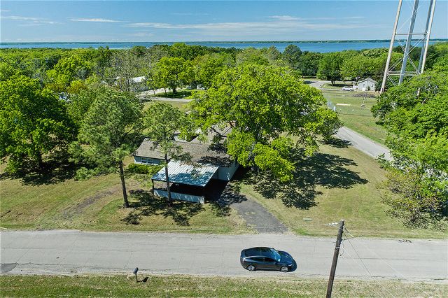 552 Oak Leaf Trail, East Tawakoni, TX 75472