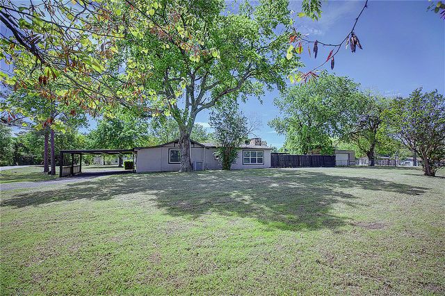 552 Oak Leaf Trail, East Tawakoni, TX 75472