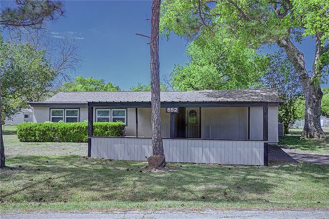 552 Oak Leaf Trail, East Tawakoni, TX 75472