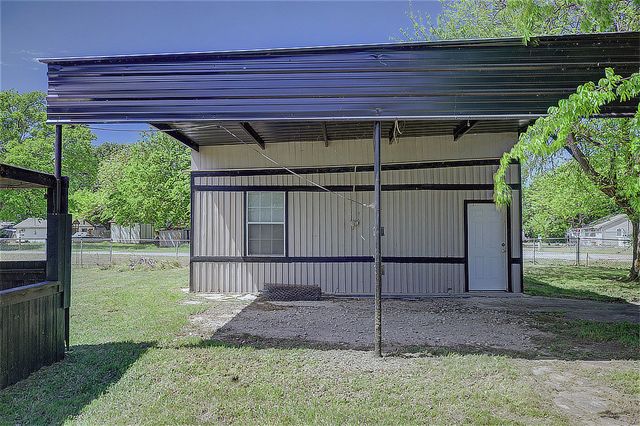 552 Oak Leaf Trail, East Tawakoni, TX 75472