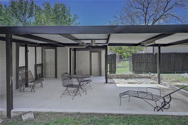 552 Oak Leaf Trail, East Tawakoni, TX 75472