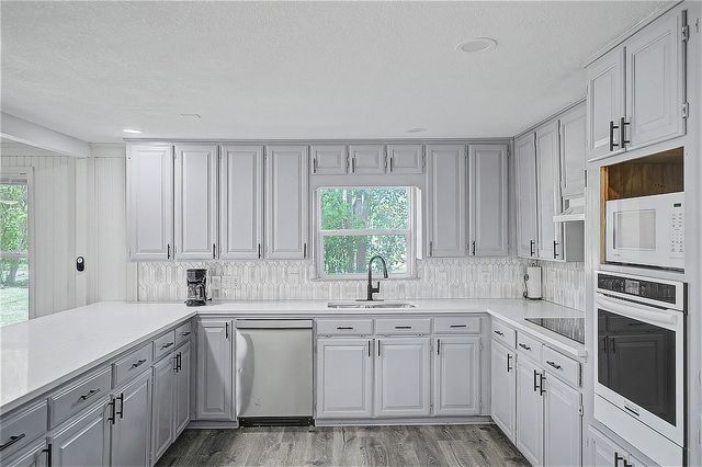 552 Oak Leaf Trail, East Tawakoni, TX 75472