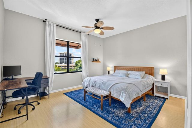 1620 Presidential Way 402, West Palm Beach, FL 33401