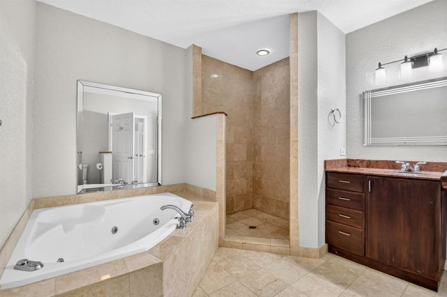 1620 Presidential Way 402, West Palm Beach, FL 33401