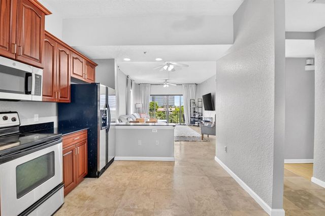 1620 Presidential Way 402, West Palm Beach, FL 33401