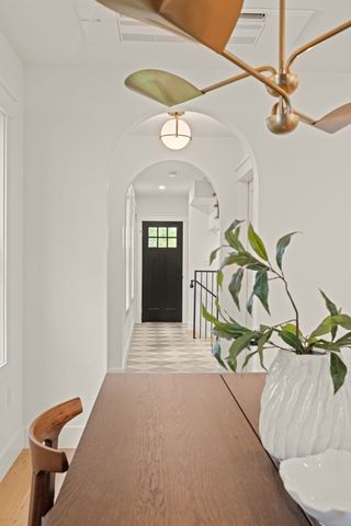 23 College Hill Rd 1, Somerville, MA 02144