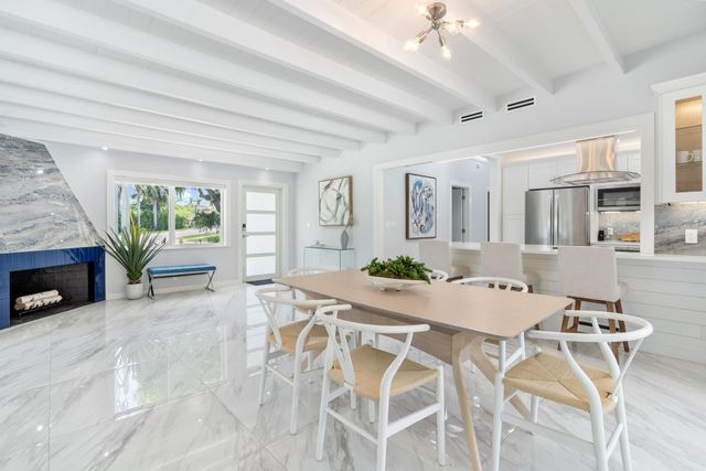 3021 NE 23rd Ave, Lighthouse Point, FL 33064