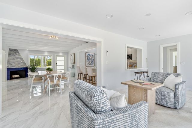 3021 NE 23rd Ave, Lighthouse Point, FL 33064